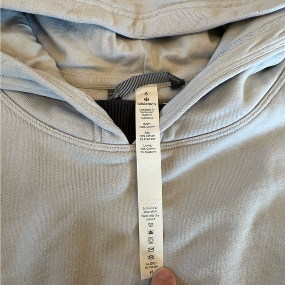 Woman’s Lululemon Hoodie - Picture 2 of 4